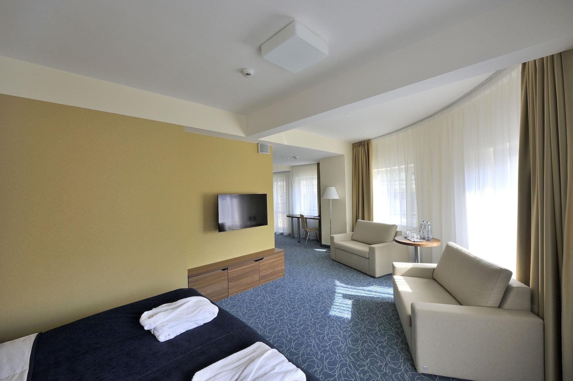 Imperial Hotel Ostrava Bagian luar foto