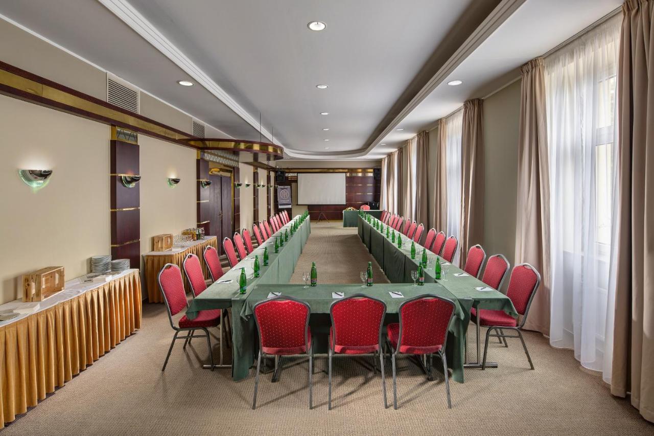 Imperial Hotel Ostrava Bagian luar foto