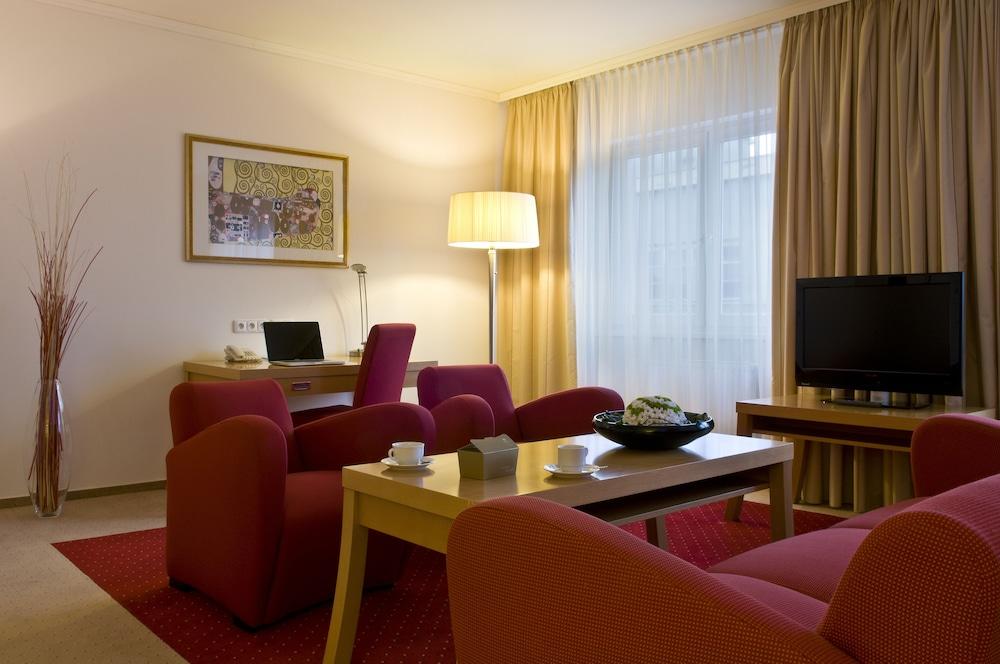 Imperial Hotel Ostrava Bagian luar foto
