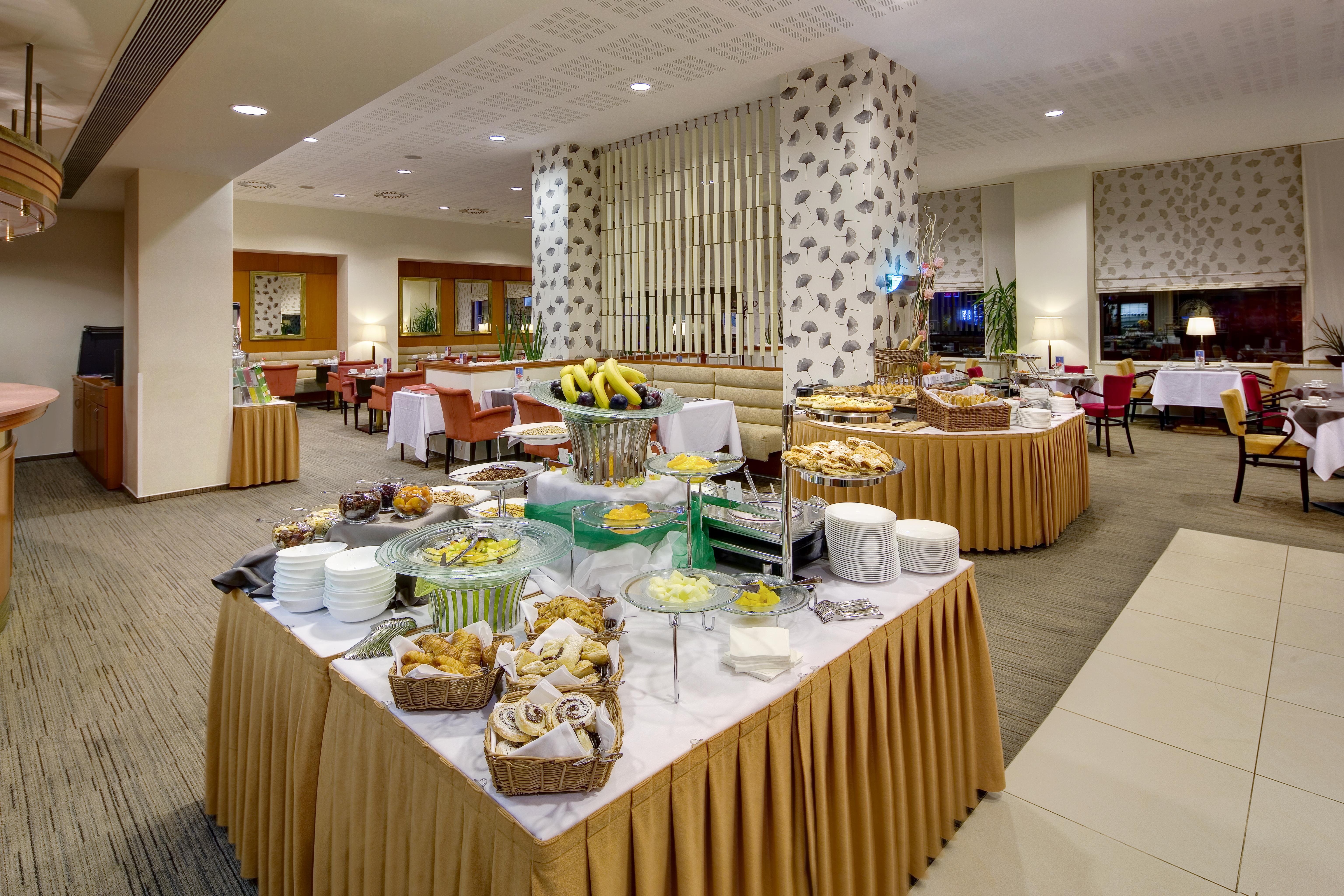 Imperial Hotel Ostrava Bagian luar foto