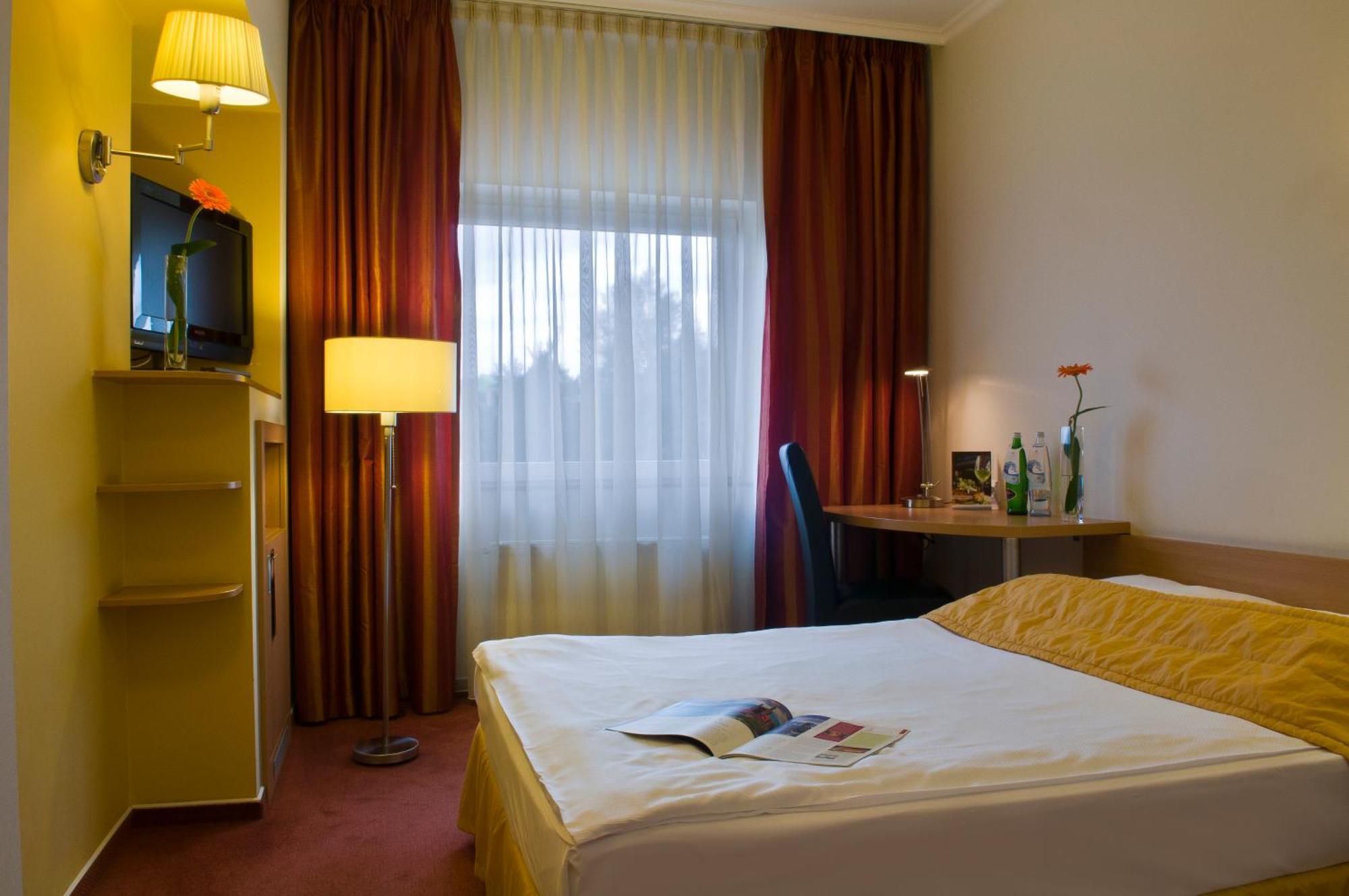 Imperial Hotel Ostrava Bagian luar foto