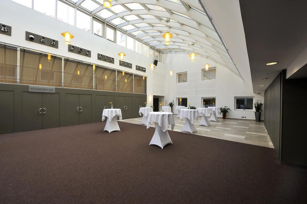 Imperial Hotel Ostrava Bagian luar foto